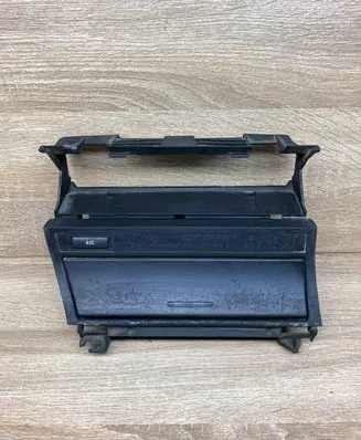 BMW 3 E46 Car ashtray 8205377 8202178