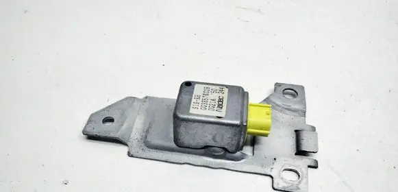 Mazda 626 Airbag deployment crash/impact sensor GG3E57KC0B