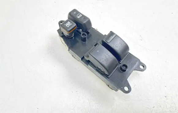 Toyota Avensis T250 Electric window control switch 8480205200B0