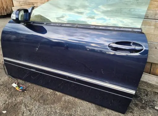 Mercedes-Benz CLK A209 C209 Front door
