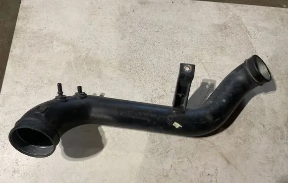 Volvo V50 Air intake hose/pipe 3M519A673UC