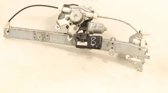 Renault Koleos I Rear window lifting mechanism without motor 82750JY00A
