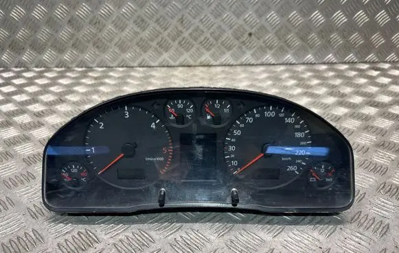 Audi A6 S6 C5 4B Speedometer (instrument cluster) 4B0920930K