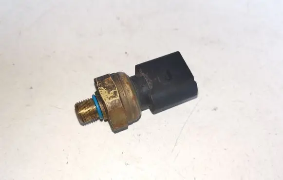 Fuel pressure sensor