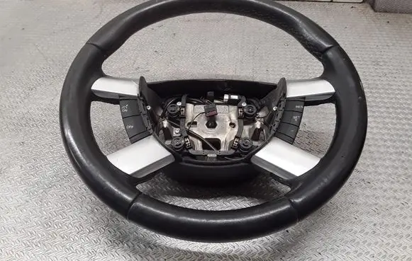 Ford Focus Steering wheel