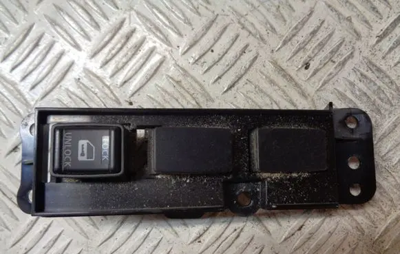 Nissan Note (E12) Central locking switch button 969RF3VV0A