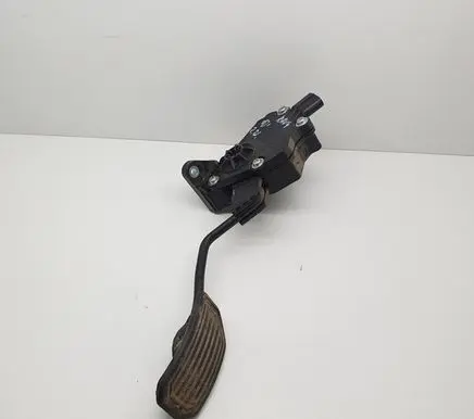 Toyota RAV 4 (XA30) Accelerator throttle pedal 7811042030 1988007280