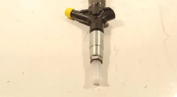 Subaru Forester SH Fuel injector 16613AA020