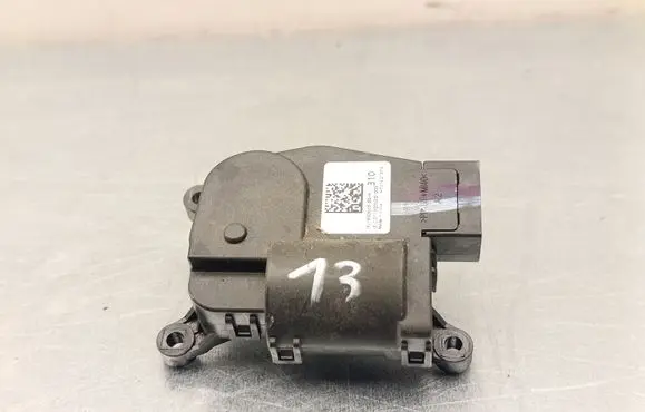 Tesla Model Y Air flap motor/actuator 150062300A