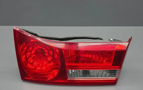 Tailgate rear/tail lights