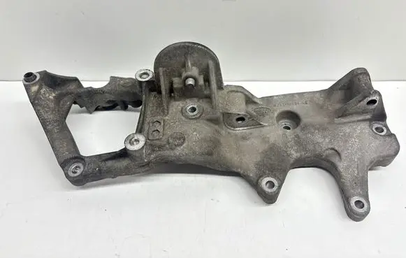 Land Rover Evoque I Other engine bay part BJ3210039AB