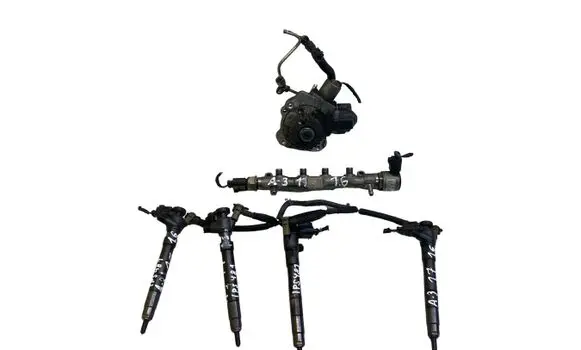 Audi A3 S3 8V Fuel injection system set 28477820 04B130755H 04L130764B