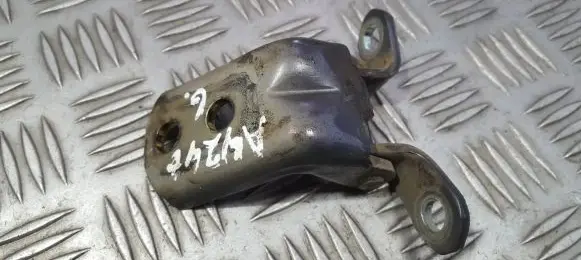 Nissan Note (E11) Rear door lower hinge ES78