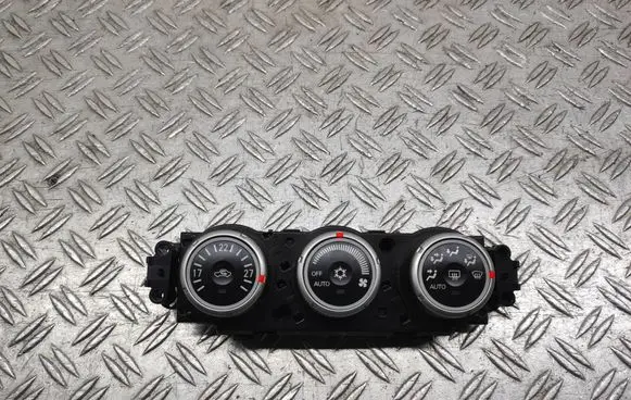 Mitsubishi Lancer VIII Climate control unit 7820A115XB 3862143 8H19B
