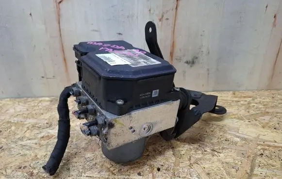 Volkswagen PASSAT B7 ABS Pump 54085807B