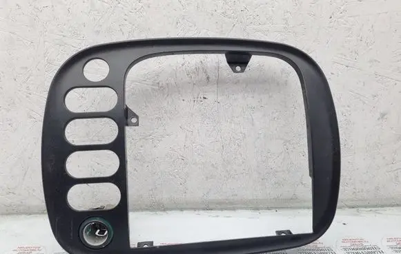 Volkswagen Sharan Radio/GPS head unit trim 7M0858105E