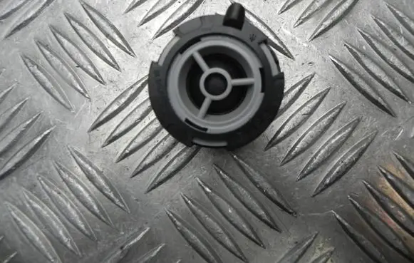 Maserati Levante Front door high frequency speaker 51899461 R2067
