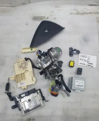 KIA Ceed Ignition key/card 391F2-04DD0