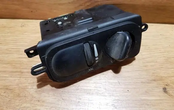 Chrysler Concorde Light switch