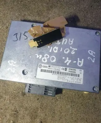 Audi A4 S4 B7 8E 8H Bluetooth control unit module 8P0862335Q