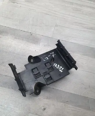 Volkswagen Golf VII Other engine bay part 5Q0906507