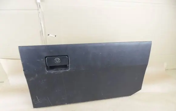 Toyota Corolla Verso AR10 Glove box central console 2389050100 230595010001 320091349