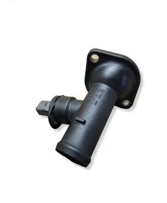 Volkswagen PASSAT B6 Engine coolant pipe/hose 03G121121D