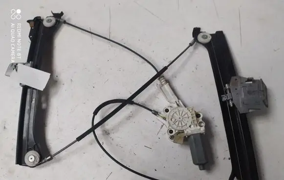 Mercedes-Benz CLK A208 C208 Front door window regulator with motor 106256102 A2308200942 0130821920