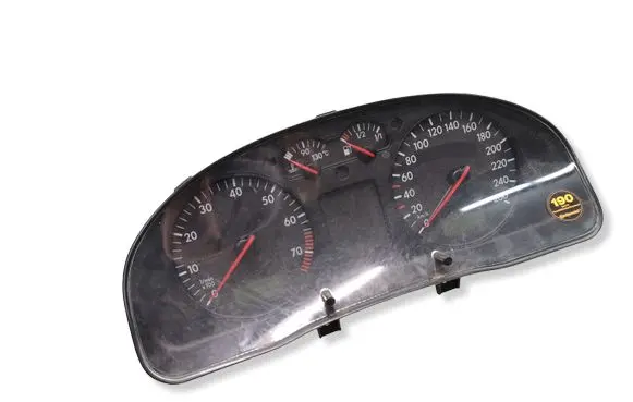 Volkswagen PASSAT B5 Speedometer (instrument cluster) 3B0920802