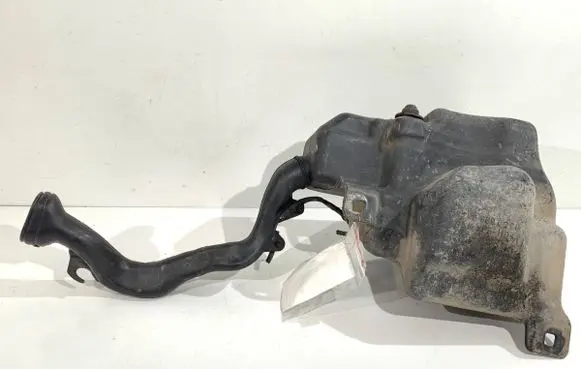 Mercedes-Benz CLA C117 X117 W117 Windshield washer fluid reservoir/tank A2468690220