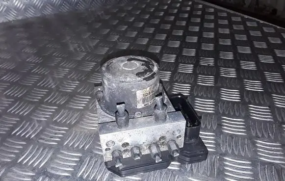 Mini Cooper Countryman R60 ABS Pump