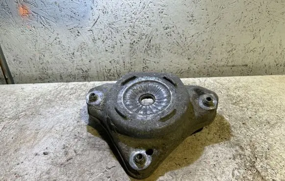 Audi A6 S6 C6 4F Coil spring mount 