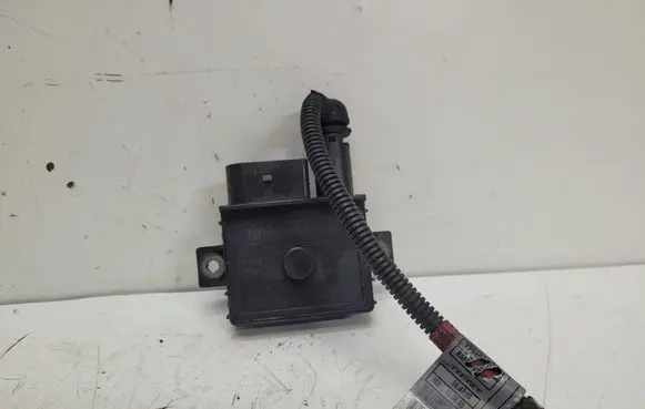 BMW 3 E90 E91 Glow plug pre-heat relay 778682107