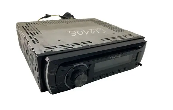 Ford Focus Radio/CD/DVD/GPS head unit DEH2120UB