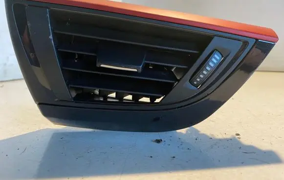 BMW 1 F20 F21 Dash center air vent grill 9205356 507890