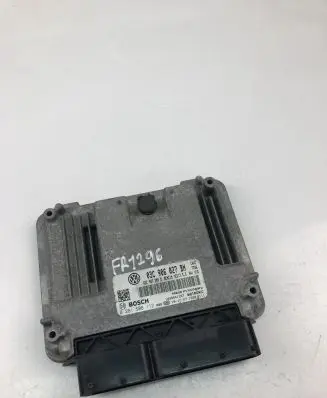 Volkswagen Golf VI Engine control unit/module 03C906027BN
