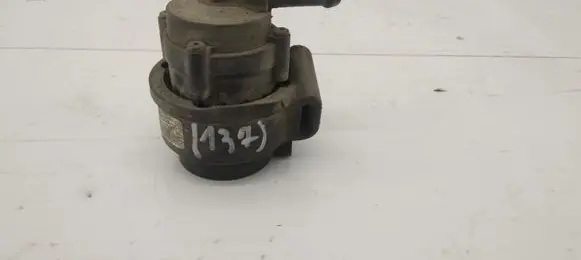 Volvo XC70 Electric auxiliary coolant/water pump 31332380
