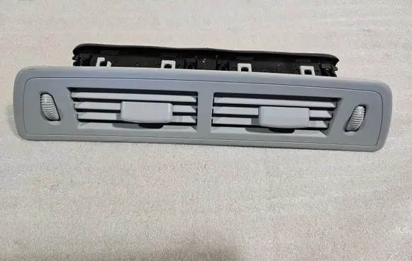 Mercedes-Benz GL X164 Air vent grill in roof A1648301054