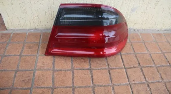 Mercedes-Benz E W210 Rear/tail lights A2108208264