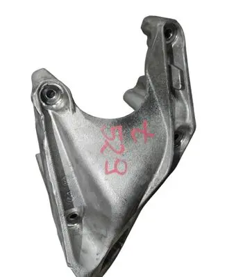 Mercedes-Benz G W464 Engine mounting bracket A1772234600