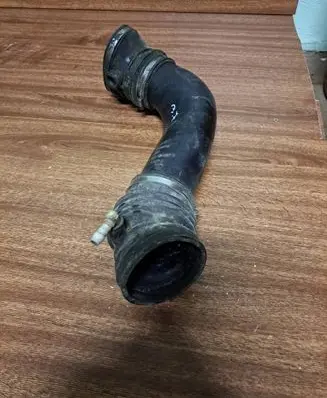 Audi A8 S8 D2 4D Air intake duct part 077129627D