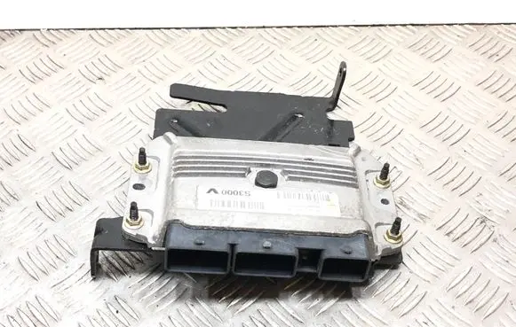 Renault Megane II Engine control unit/module 215842882A 5030958896 8200321263