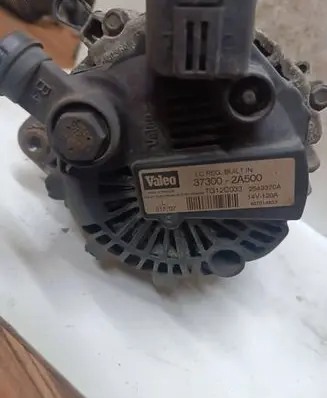 KIA Ceed Generator/alternator 37300