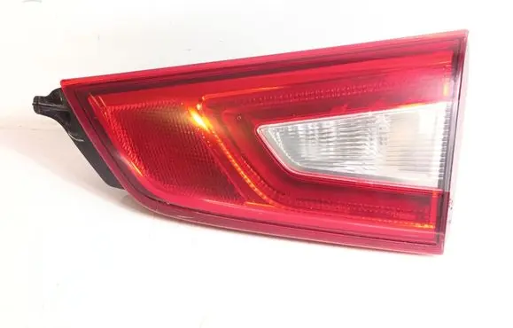 Nissan Qashqai Tailgate rear/tail lights 265504EA5C 22618013