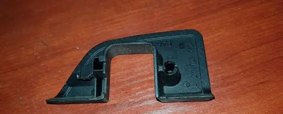 Mercedes-Benz E W211 Other front door trim element A2117230624