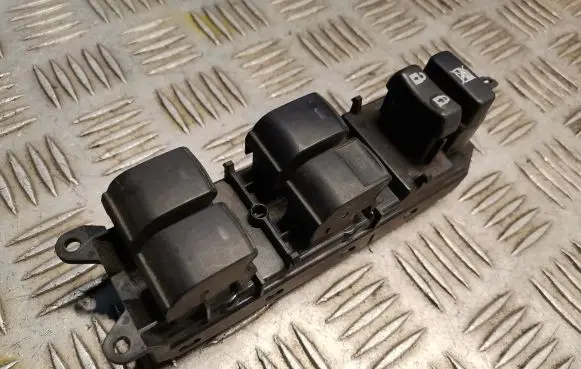 Lexus CT 200H Electric window control switch 515220