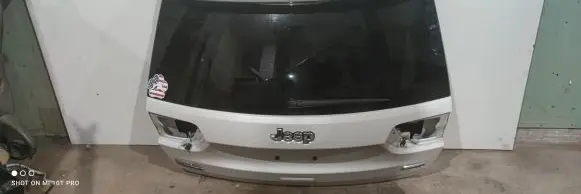 Jeep Grand Cherokee Tailgate/trunk/boot lid P68264520AC
