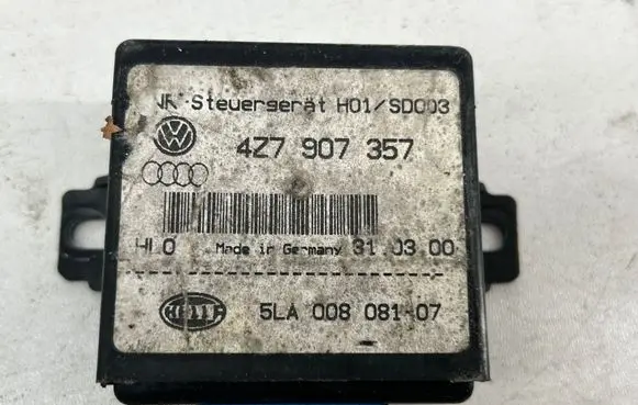 Volkswagen Touareg I Light module LCM 4Z7907357 5LA00808107