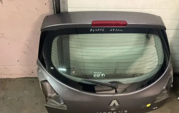 Renault Megane III Tailgate/trunk/boot lid