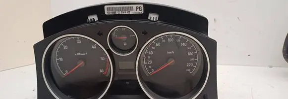 Opel Zafira B Speedometer (instrument cluster) 13216685 SW4405